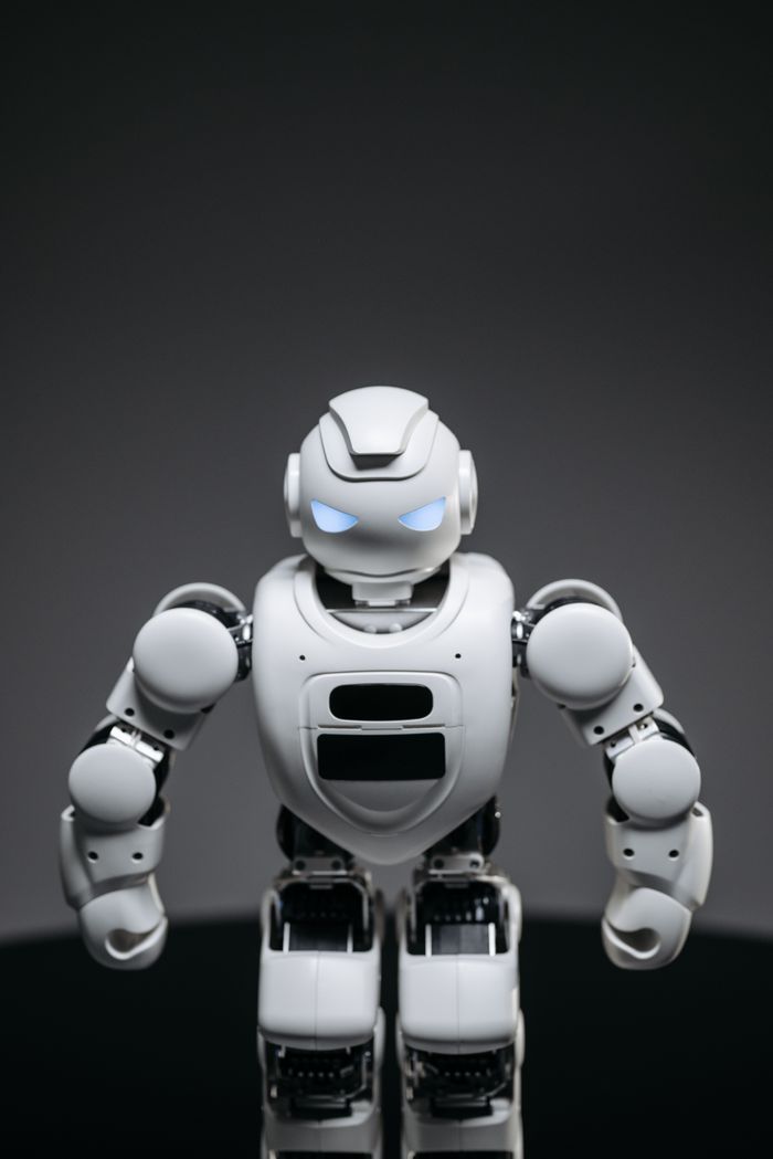 Menu High-tech humanoid robot displaying futuristic design and innovation.